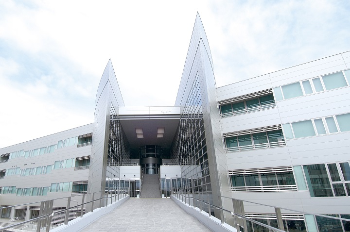 植草学園大学